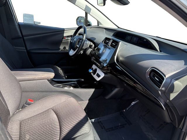 Certified 2017 Toyota Prius Prime Plus w/ Preferred Accessory Package FWD image 20
