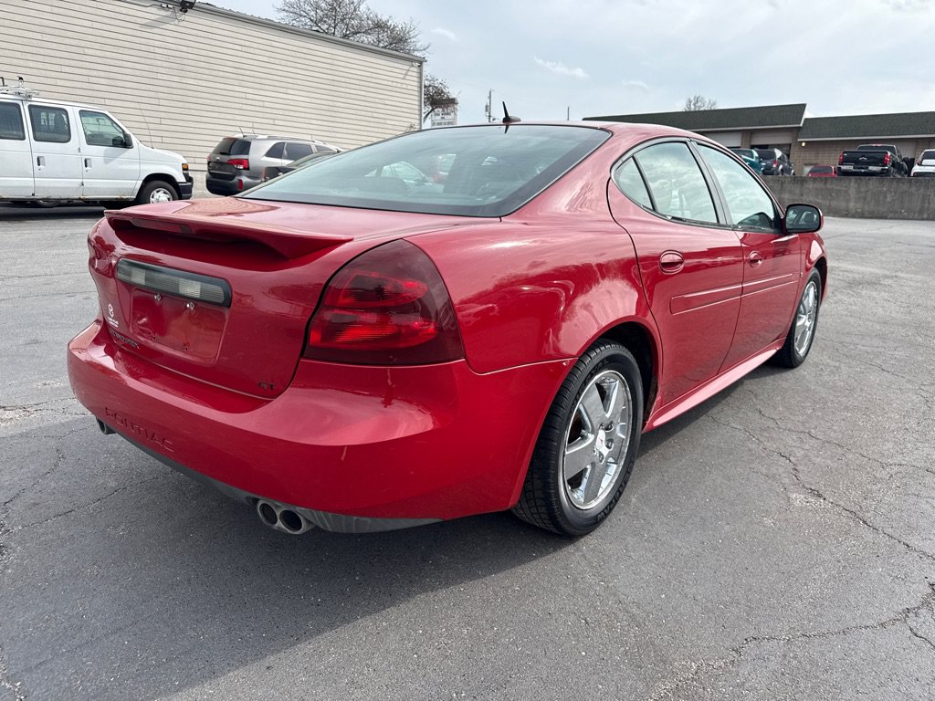 Used 2007 Pontiac Grand Prix GT w/ Sun And Sound Package FWD image 6