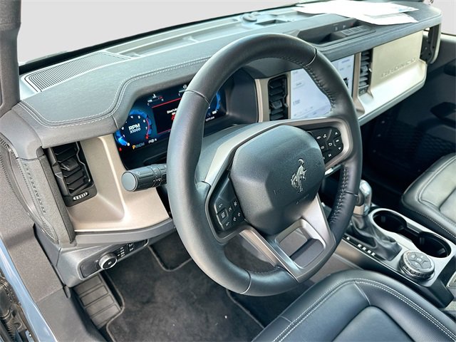 Used 2025 Ford Bronco Outer Banks image 9