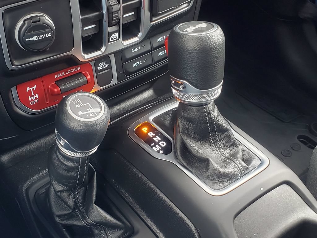Used 2025 Jeep Wrangler Unlimited Sport AWD/4WD image 20