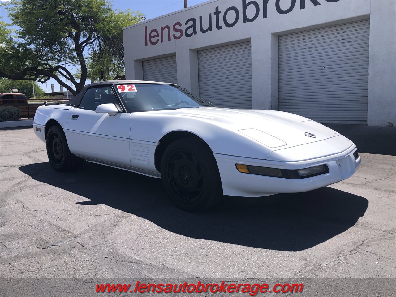 Used 1992 Chevrolet Corvette Convertible RWD image 3