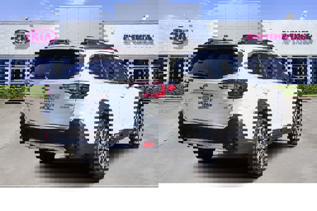 Used 2024 Subaru Outback Limited XT image 4