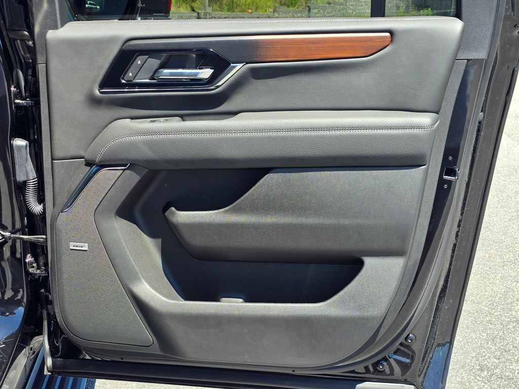 New 2026 GMC Yukon XL Denali w/ Sun & Power Step Package AWD/4WD image 39