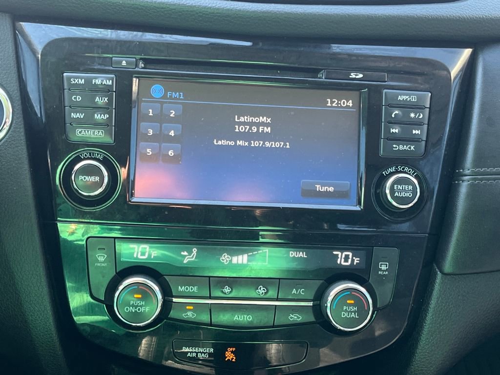 Used 2017 Nissan Rogue SL w/ SL Premium Package image 20