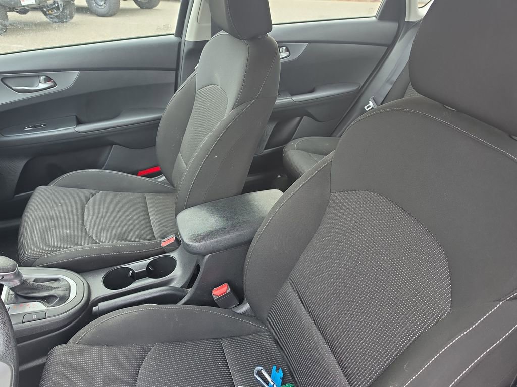 Used 2021 Kia Forte LXS image 5