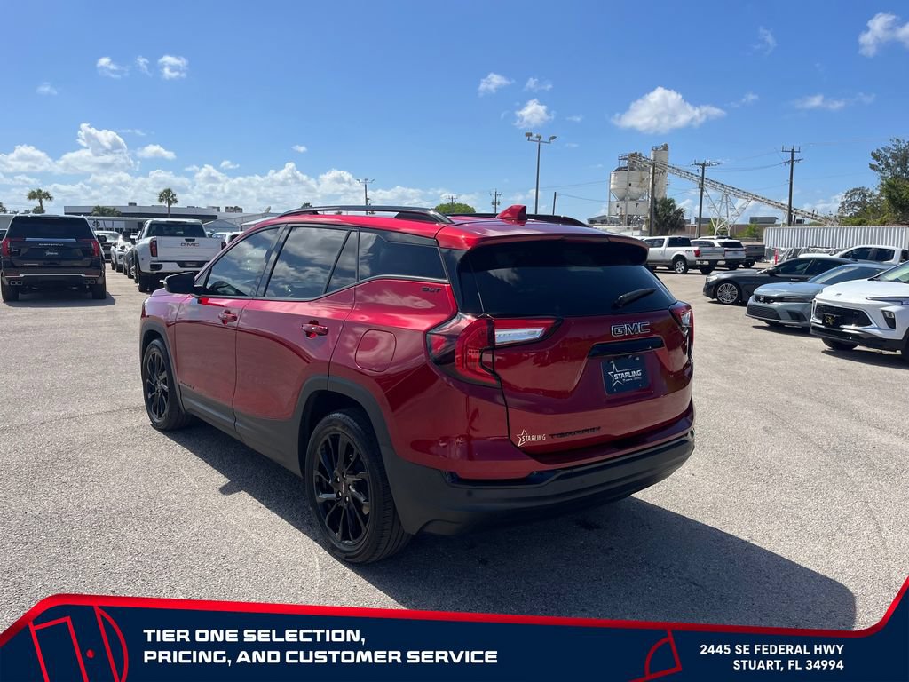Used 2023 GMC Terrain SLT w/ Tech Package FWD image 5