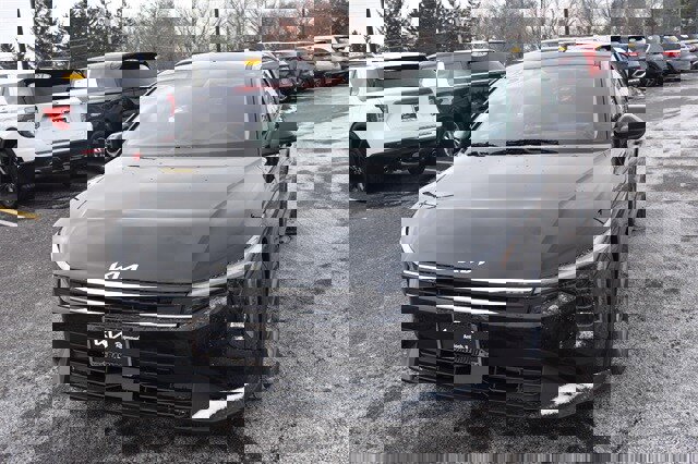 New 2025 Kia K4 LXS image 5