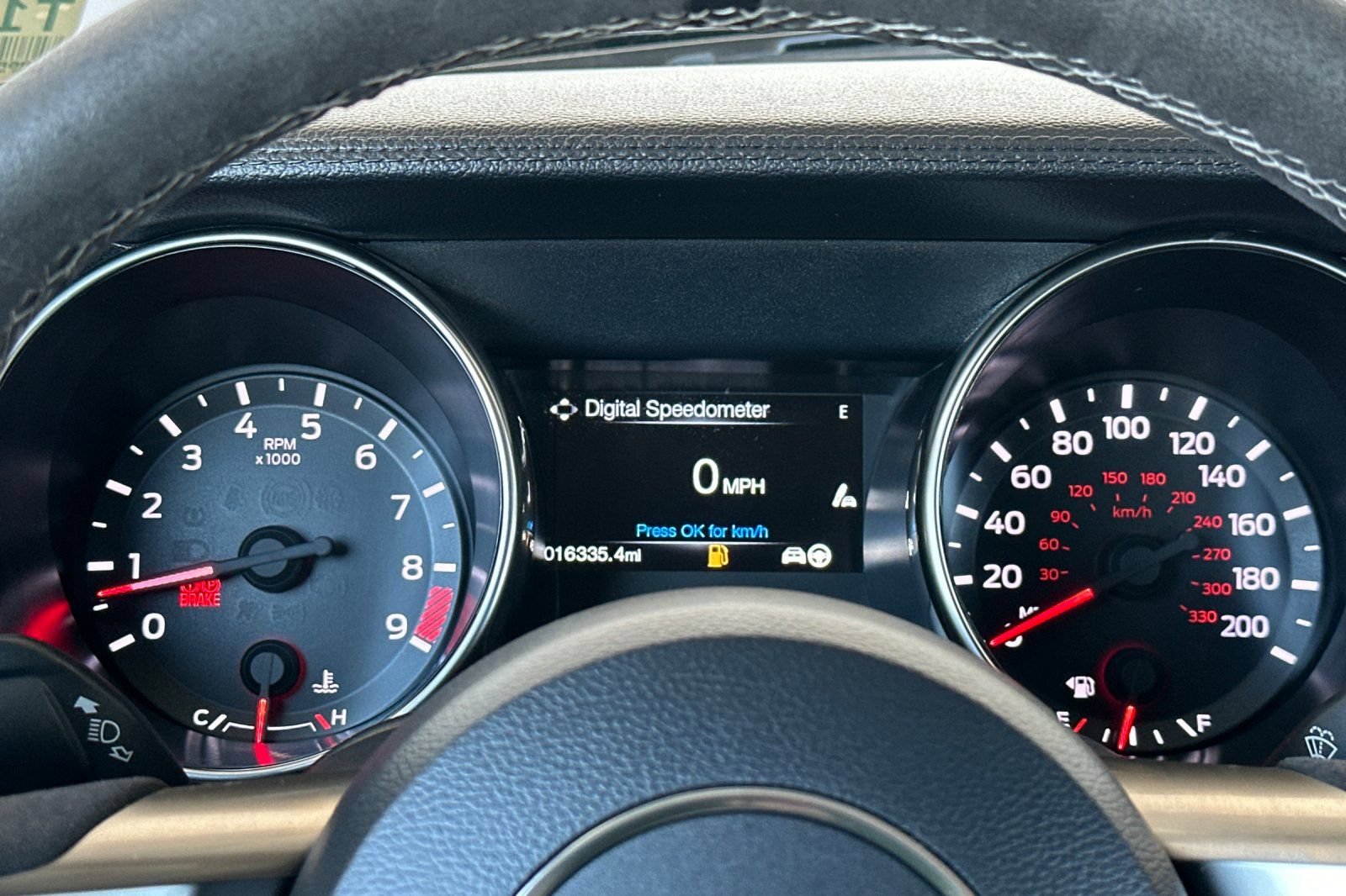 Used 2018 Ford Mustang Shelby GT350 w/ Electronics Package RWD image 31