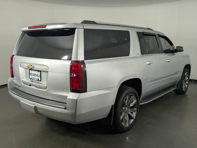 Used 2016 Chevrolet Suburban LTZ image 7