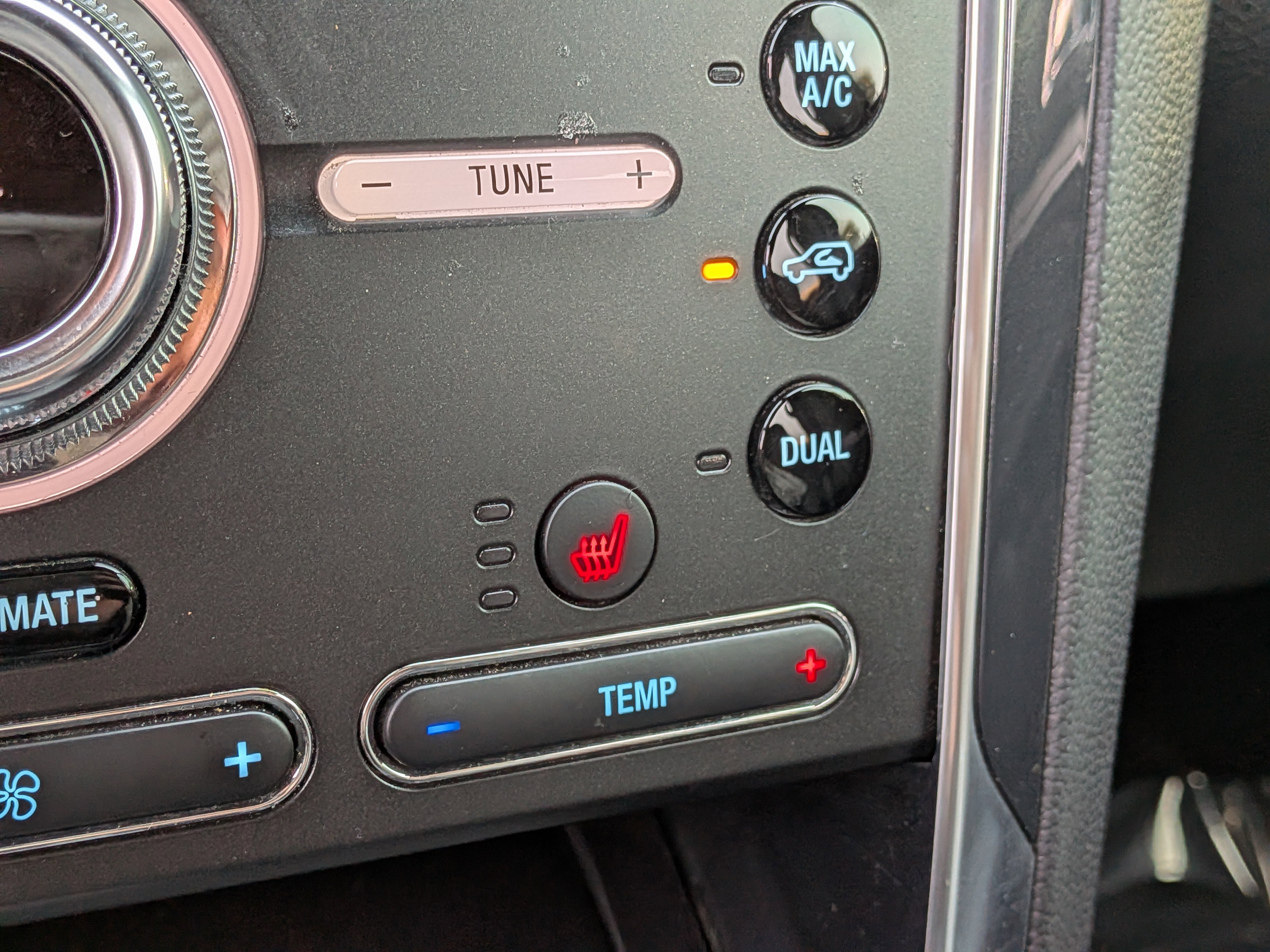 Used 2019 Ford Explorer Sport w/ Ford Safe & Smart Package image 31