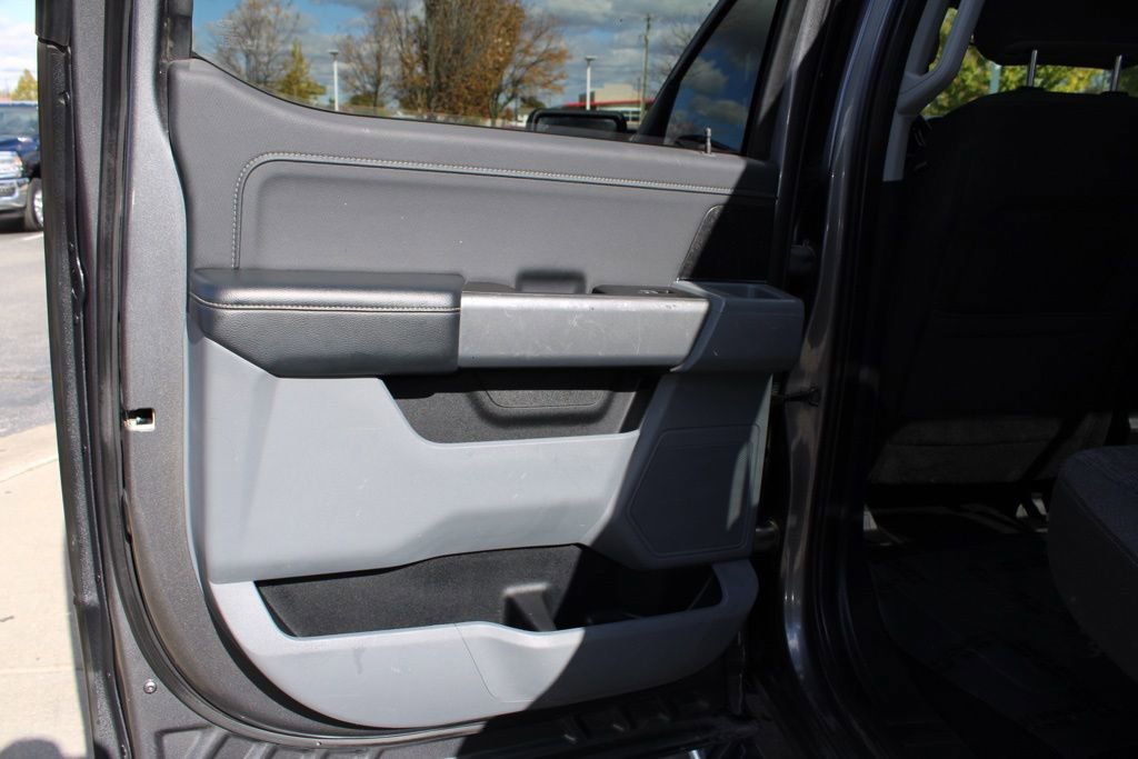 Used 2022 Ford F150 XLT w/ Equipment Group 302A High image 26