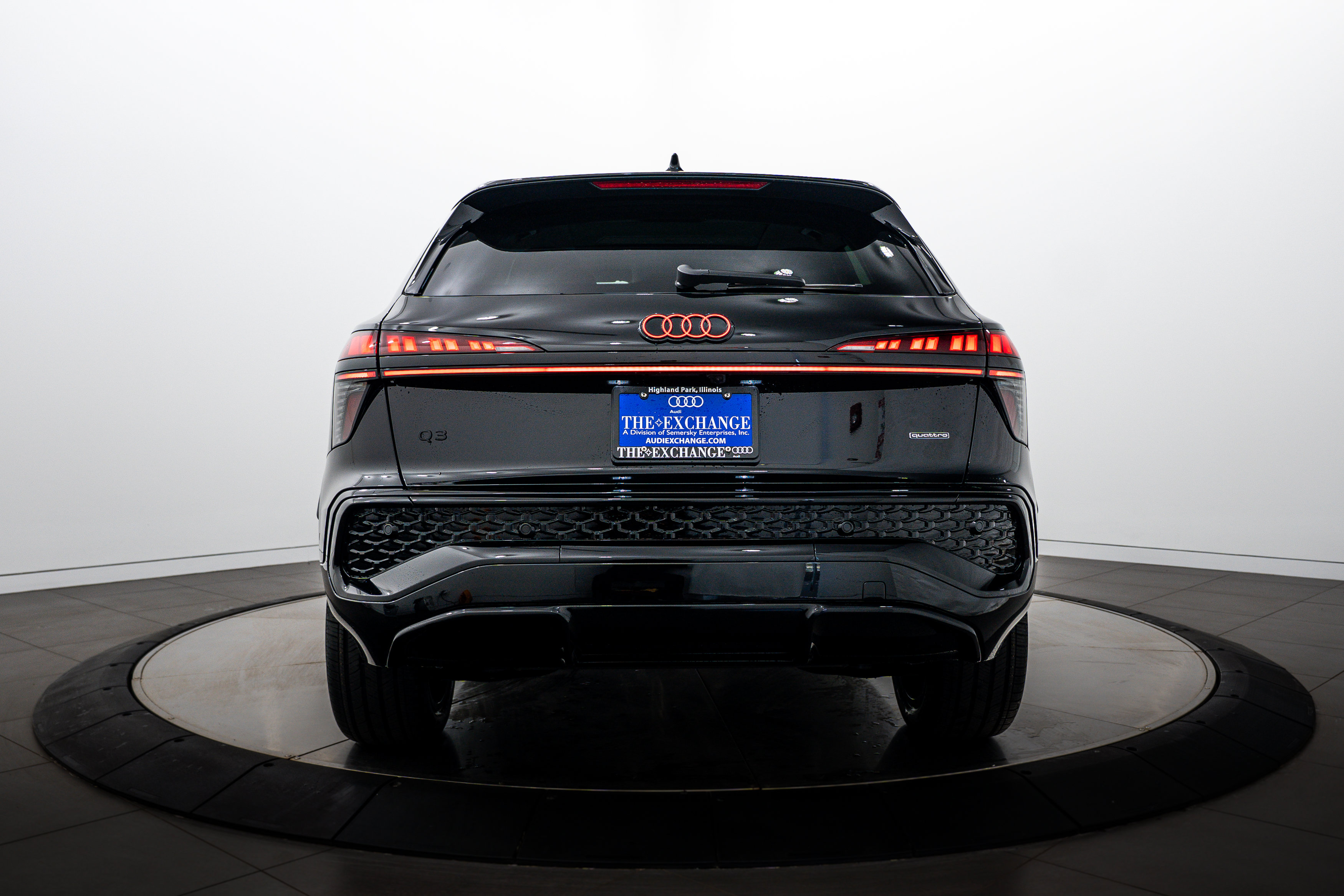 New 2026 Audi Q3 quattro 2.0T AWD/4WD image 20