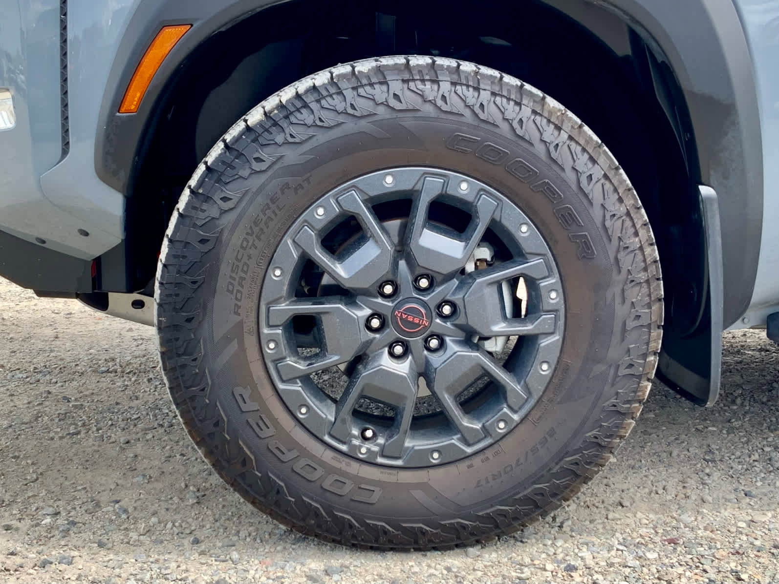 Used 2023 Nissan Frontier PRO-4X w/ Pro-4X Premium Package AWD/4WD image 14