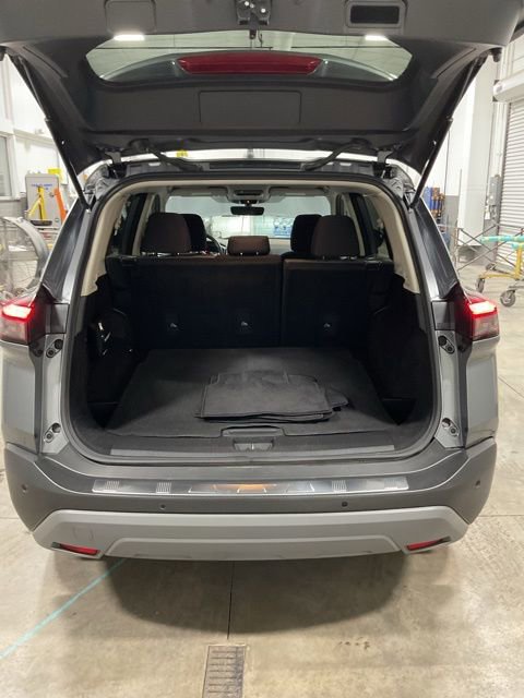 Used 2023 Nissan Rogue SV image 21