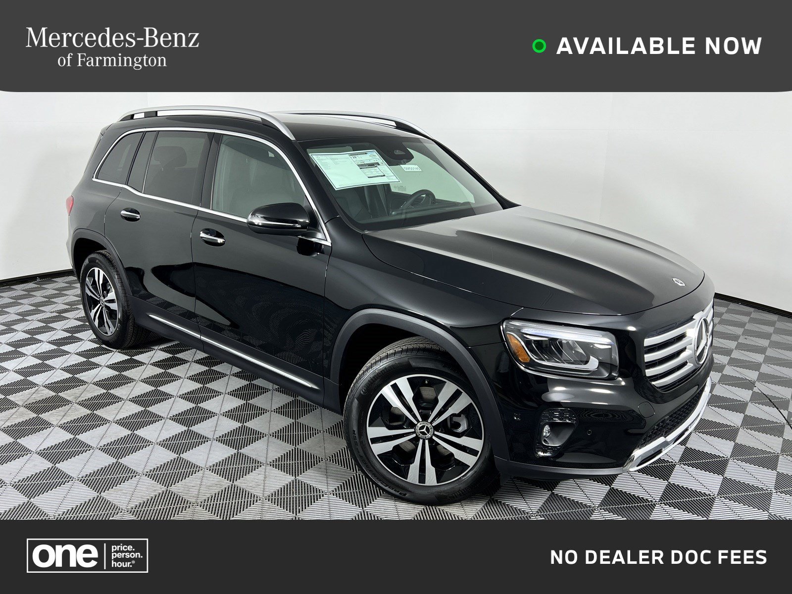 Used 2025 Mercedes-Benz GLB 250 image 1