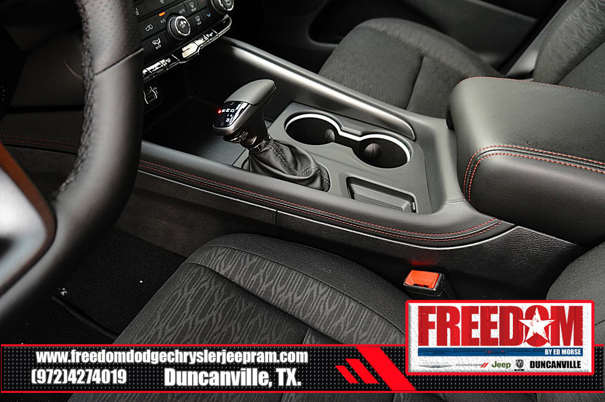 New 2026 Dodge Durango GT w/ Blacktop Package RWD image 32