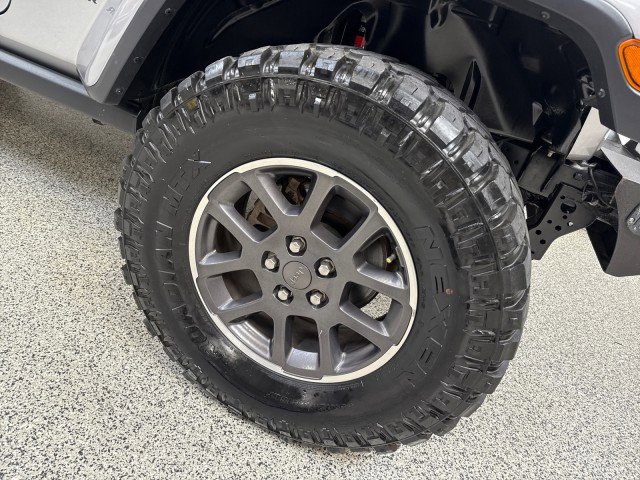 Used 2020 Jeep Gladiator Overland image 65