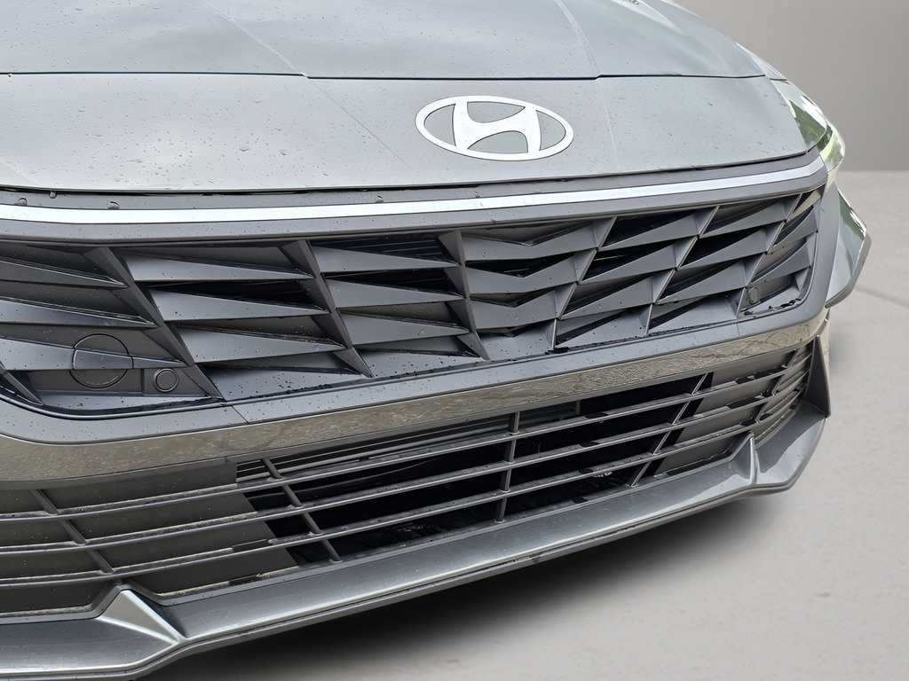 New 2026 Hyundai Elantra Sport FWD image 9