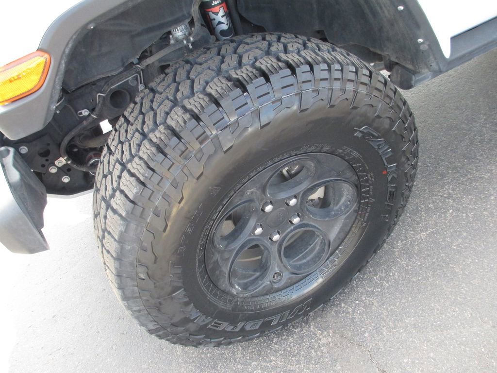 Used 2022 Jeep Gladiator Mojave w/ LED Lighting Group image 13