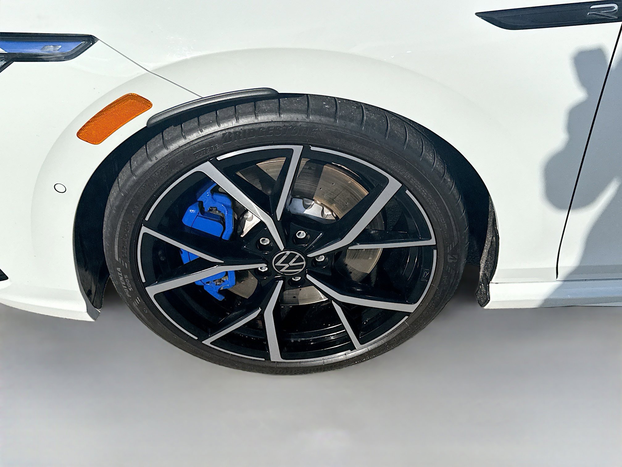 Certified 2023 Volkswagen Golf R AWD/4WD image 37