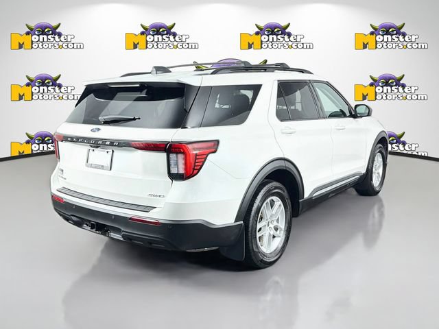 Used 2025 Ford Explorer Active AWD/4WD image 5