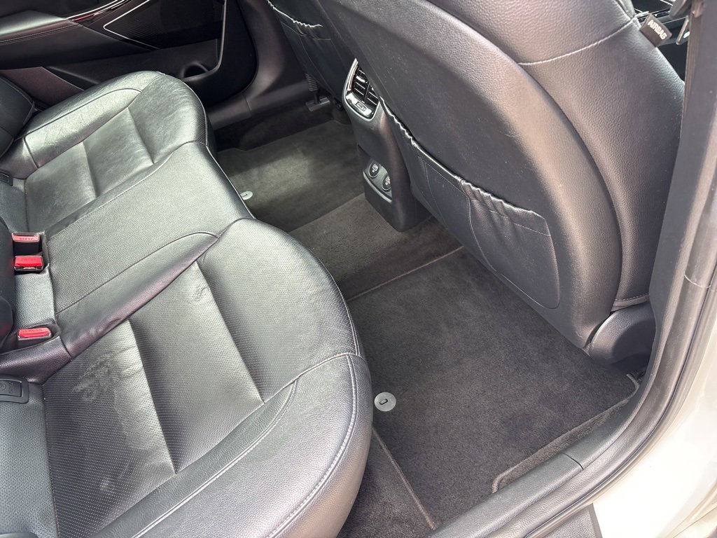 Used 2020 Kia Cadenza Technology image 24