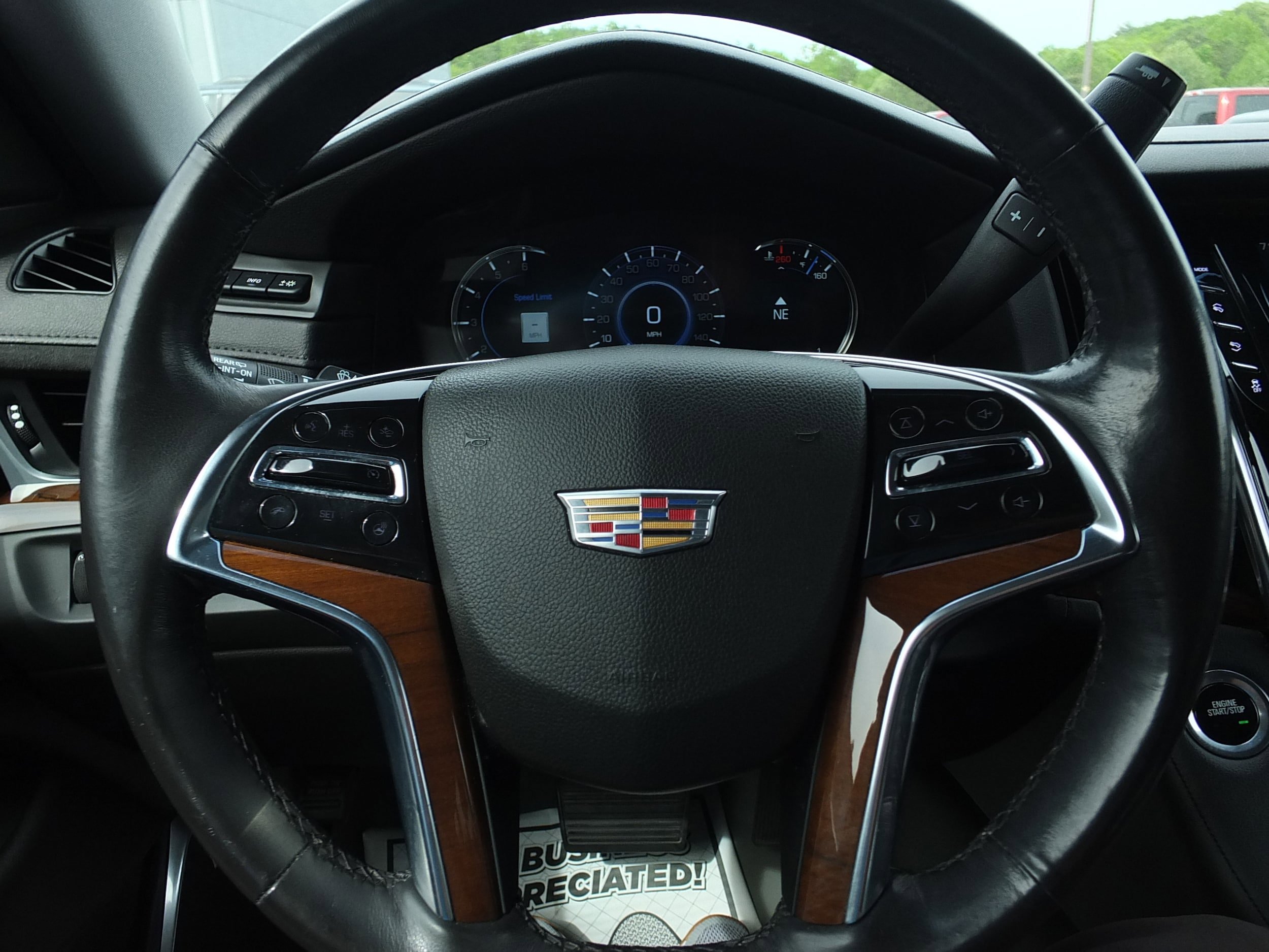Used 2020 Cadillac Escalade ESV Luxury AWD/4WD image 22