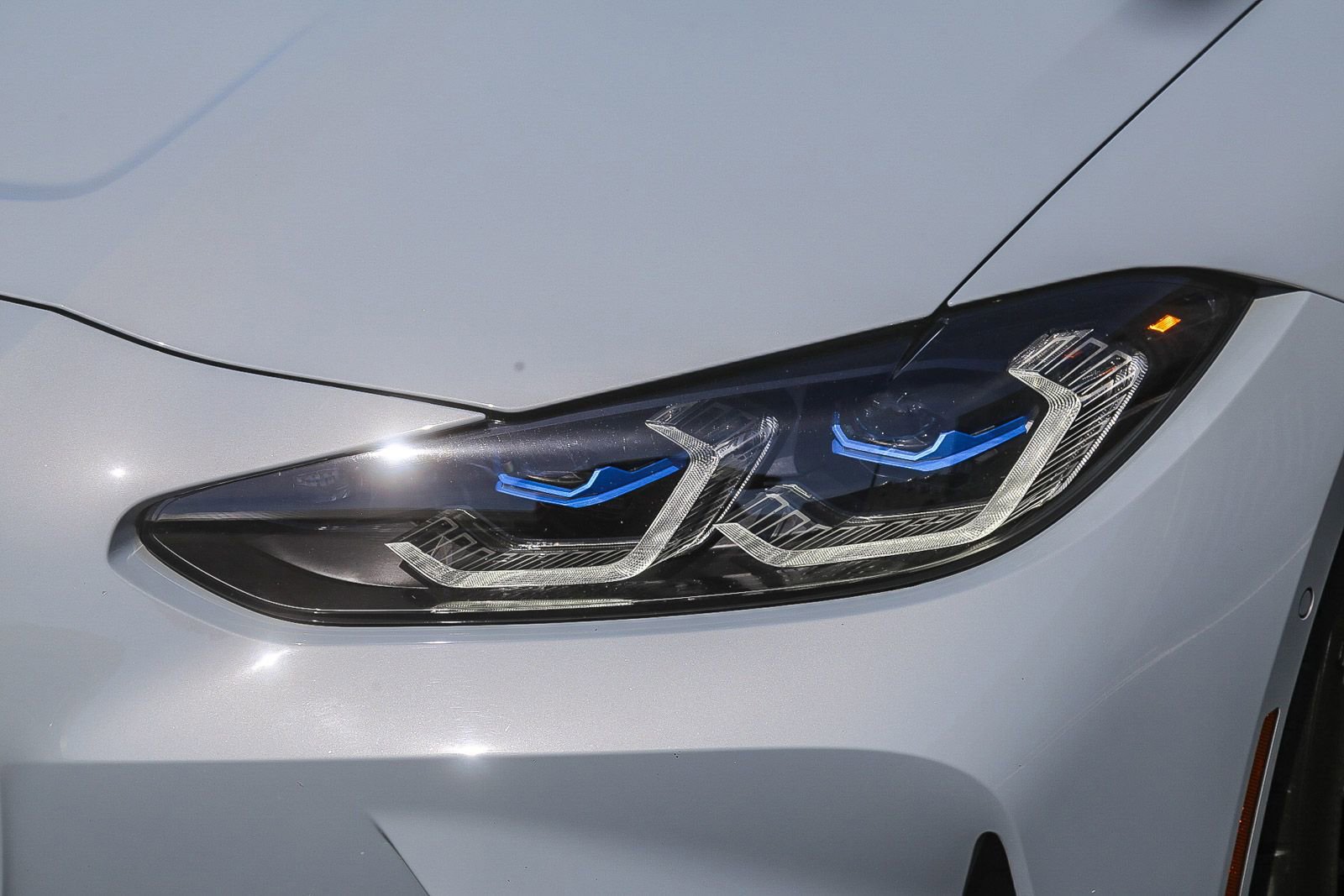 Used 2021 BMW M3 w/ Executive Package image 7