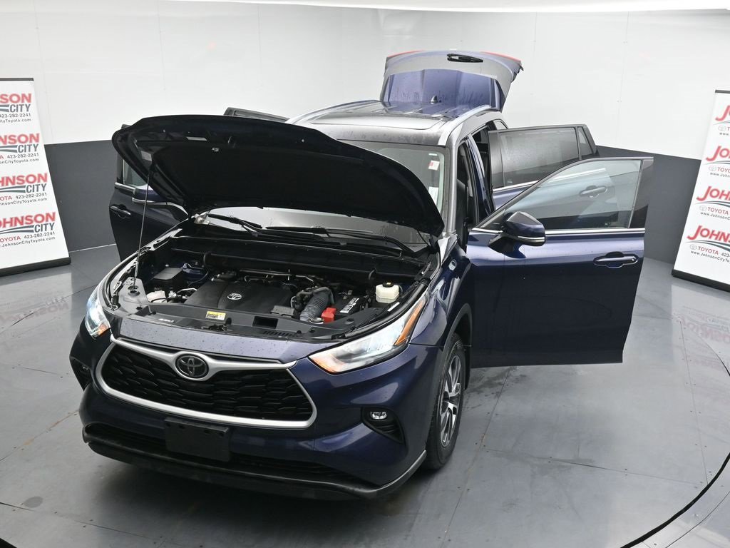 Used 2020 Toyota Highlander XLE image 43