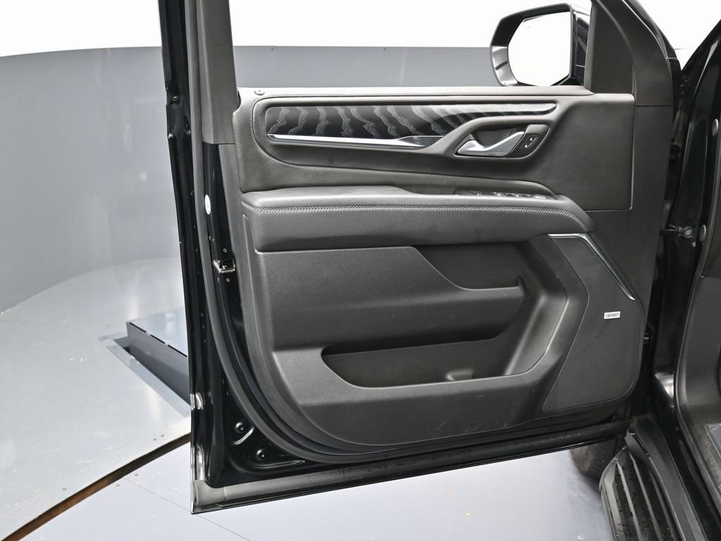 Used 2024 GMC Yukon Denali AWD/4WD image 42