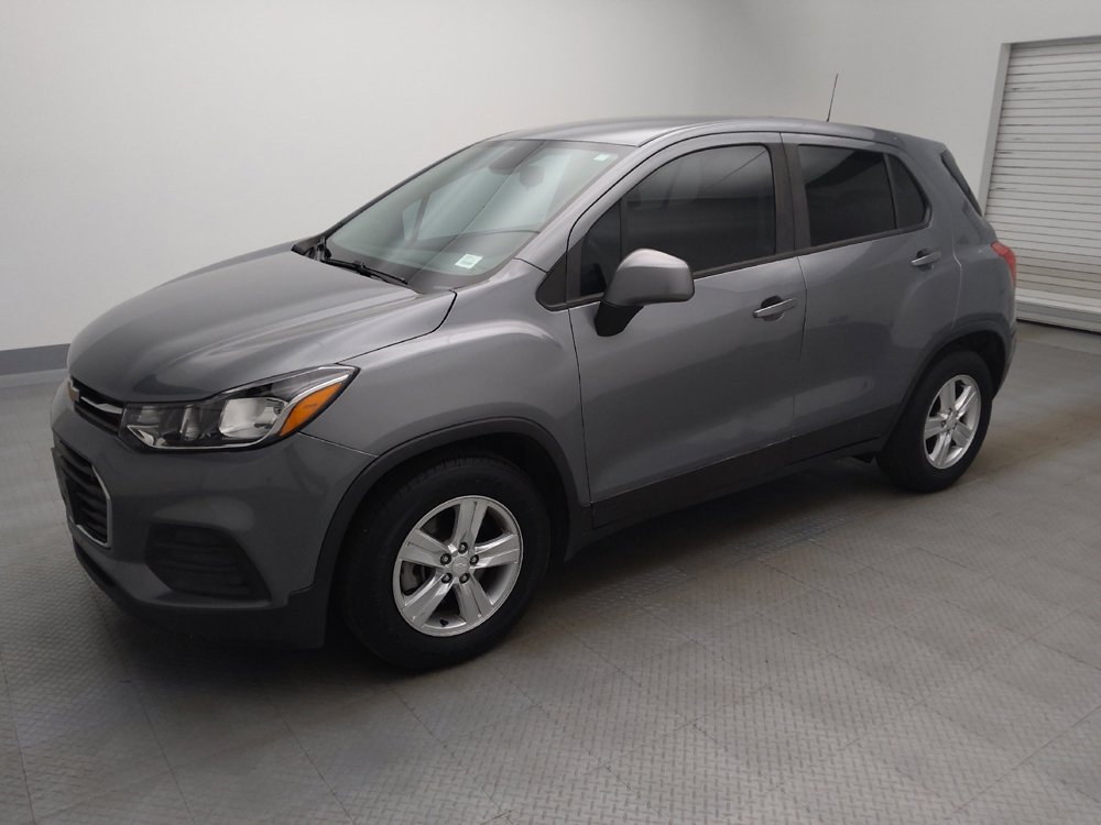 Used 2020 Chevrolet Trax LS w/ Tint and Cruise Package FWD image 2