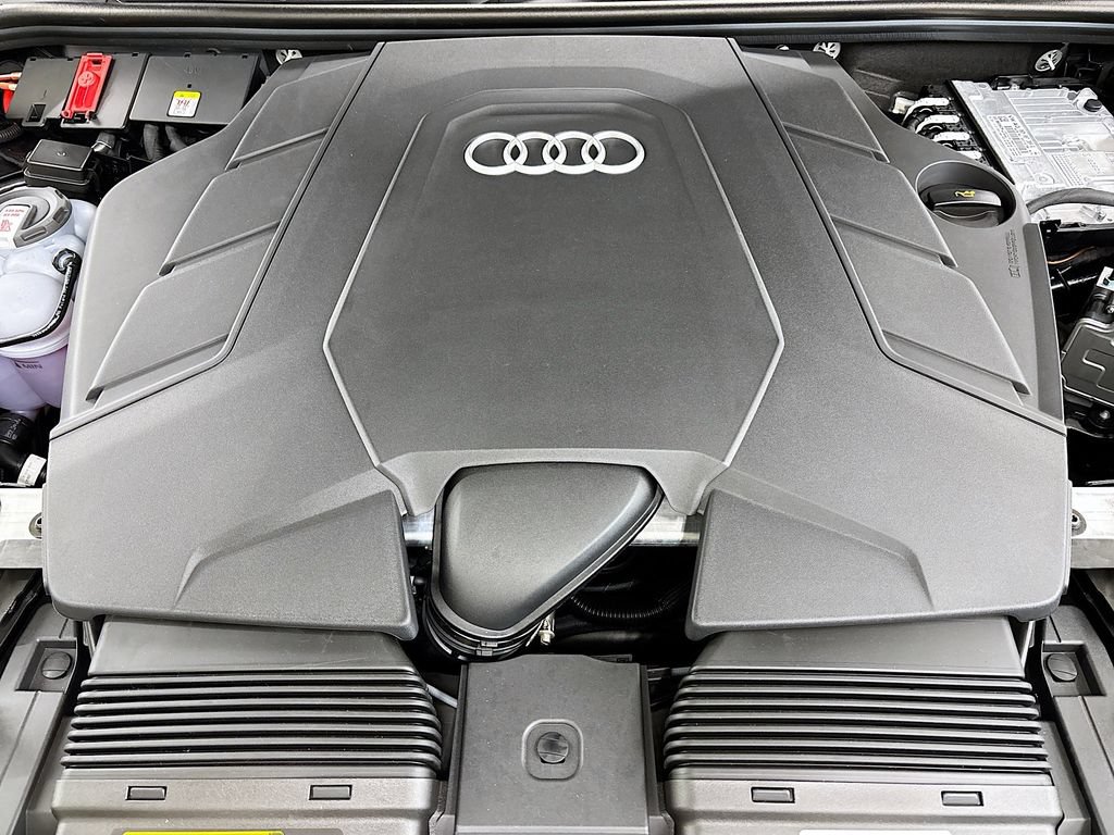 Used 2025 Audi Q8 Premium Plus AWD/4WD image 23