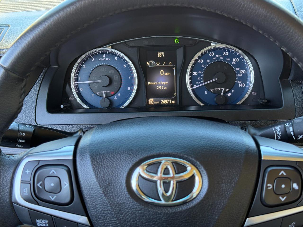 Used 2017 Toyota Camry XLE w/ Moonroof Package FWD image 10