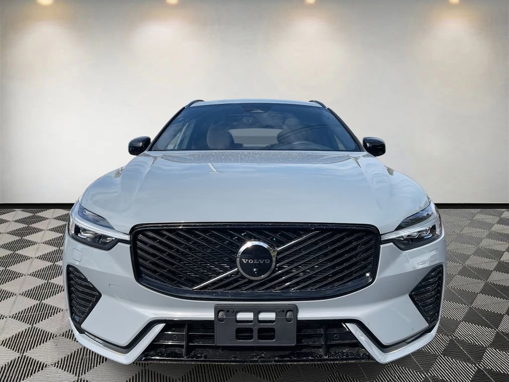 New 2026 Volvo XC60 B5 Plus w/ Protection Package Premier image 7