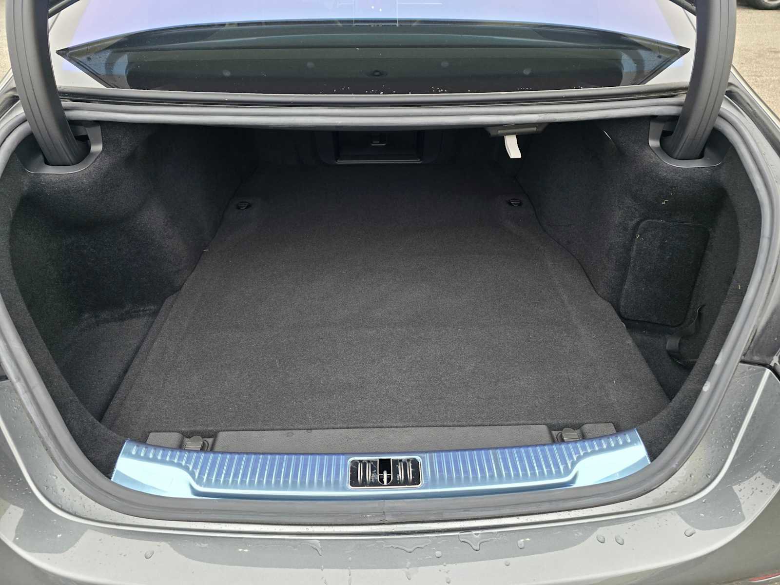 Used 2024 Mercedes-Benz S 580e 4MATIC Sedan image 16