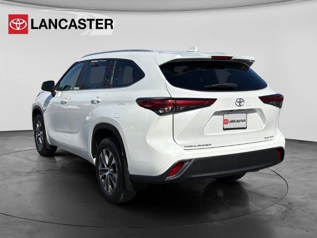 Used 2023 Toyota Highlander XLE AWD/4WD image 5