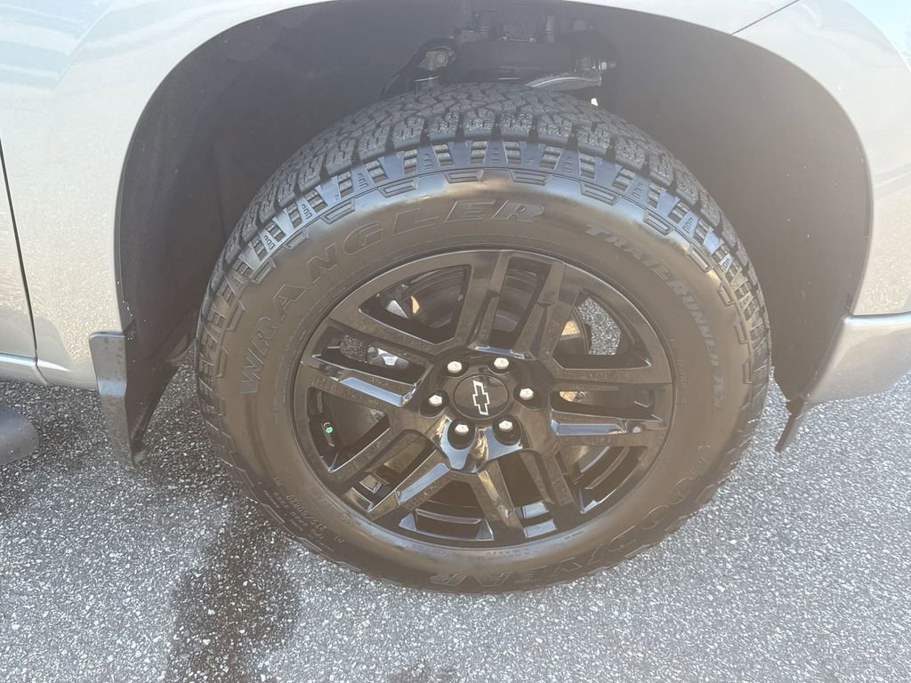 Certified 2024 Chevrolet Silverado 1500 Custom w/ Turbomax Blackout Package image 28