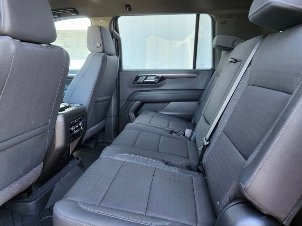 New 2026 Chevrolet Suburban LS AWD/4WD image 14