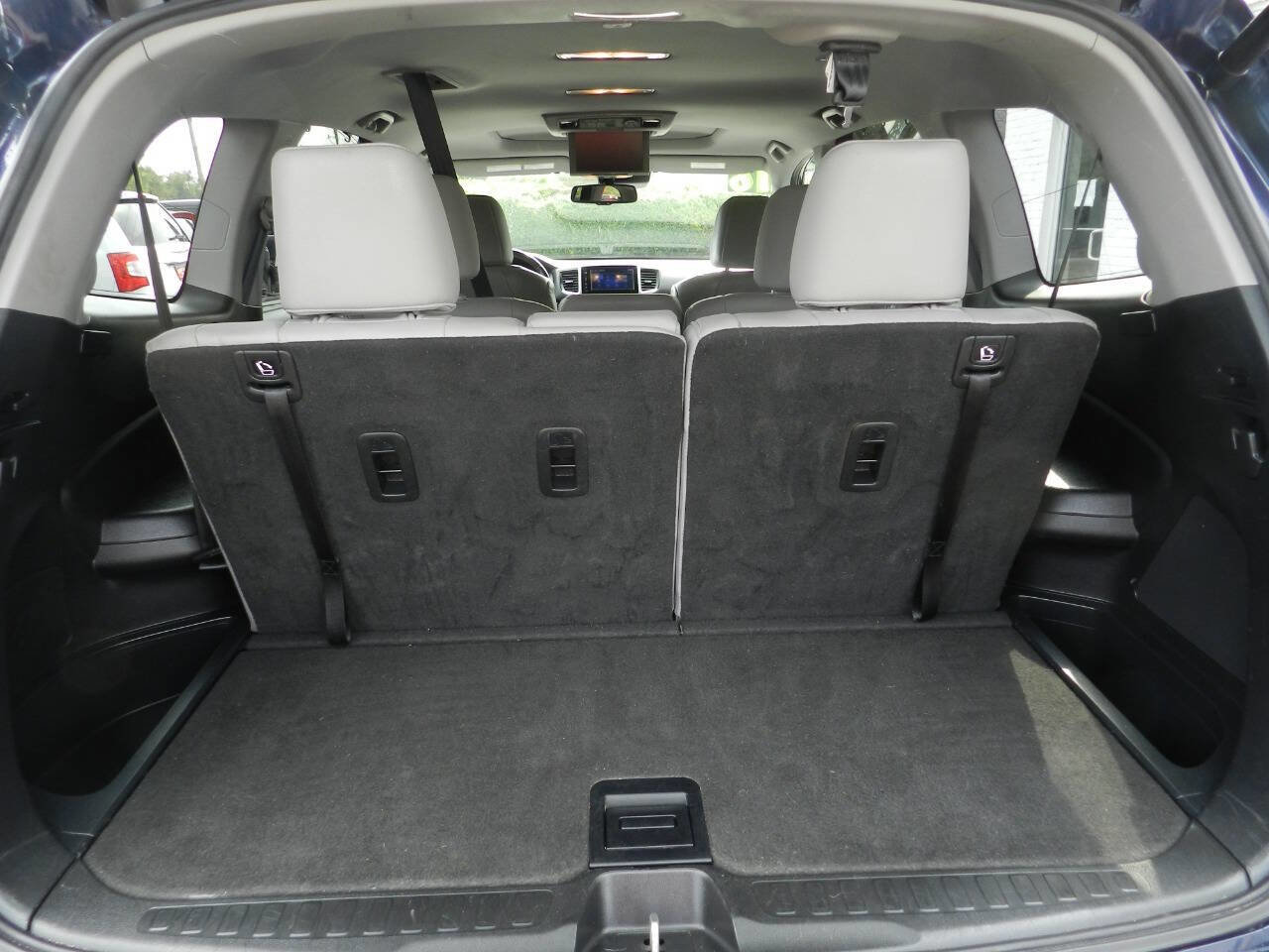 Used 2016 Honda Pilot Touring image 19