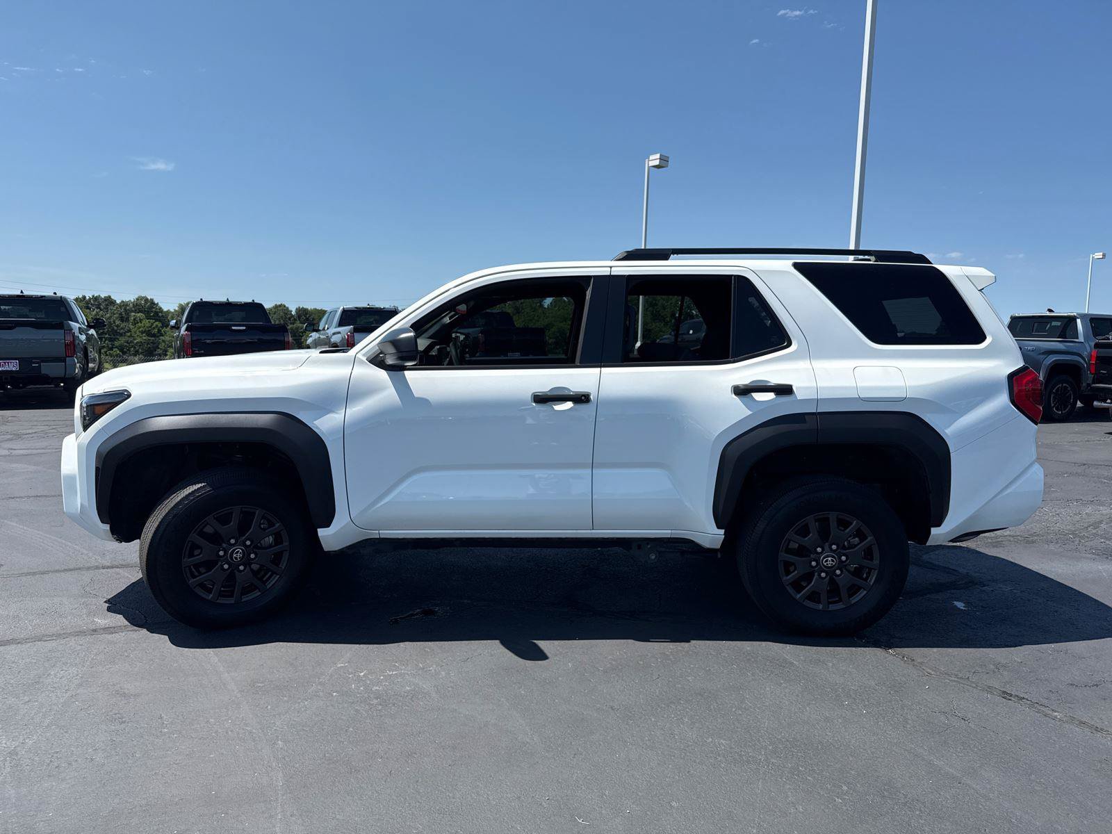 Certified 2025 Toyota 4Runner SR5 AWD/4WD image 5