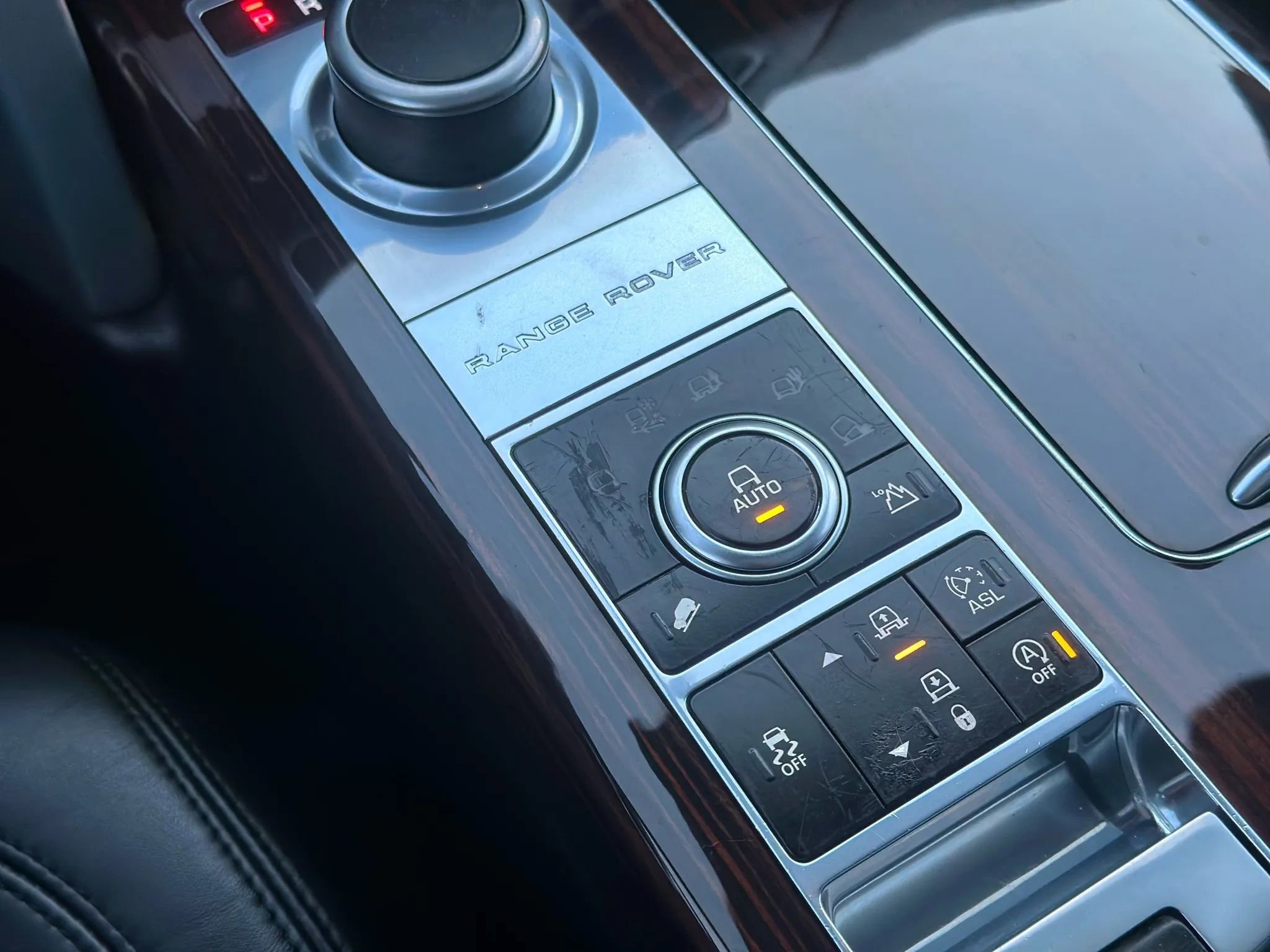 Used 2015 Land Rover Range Rover Supercharged image 51