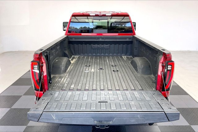 Used 2025 GMC Sierra 3500 AT4 w/ AT4 Premium Plus Package AWD/4WD image 24