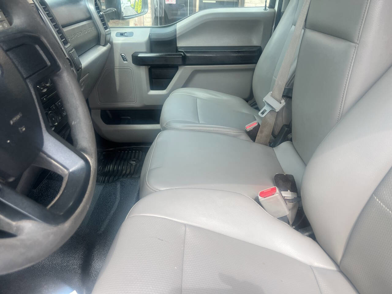 Used 2017 Ford F250 XL w/ Power Equipment Group image 24