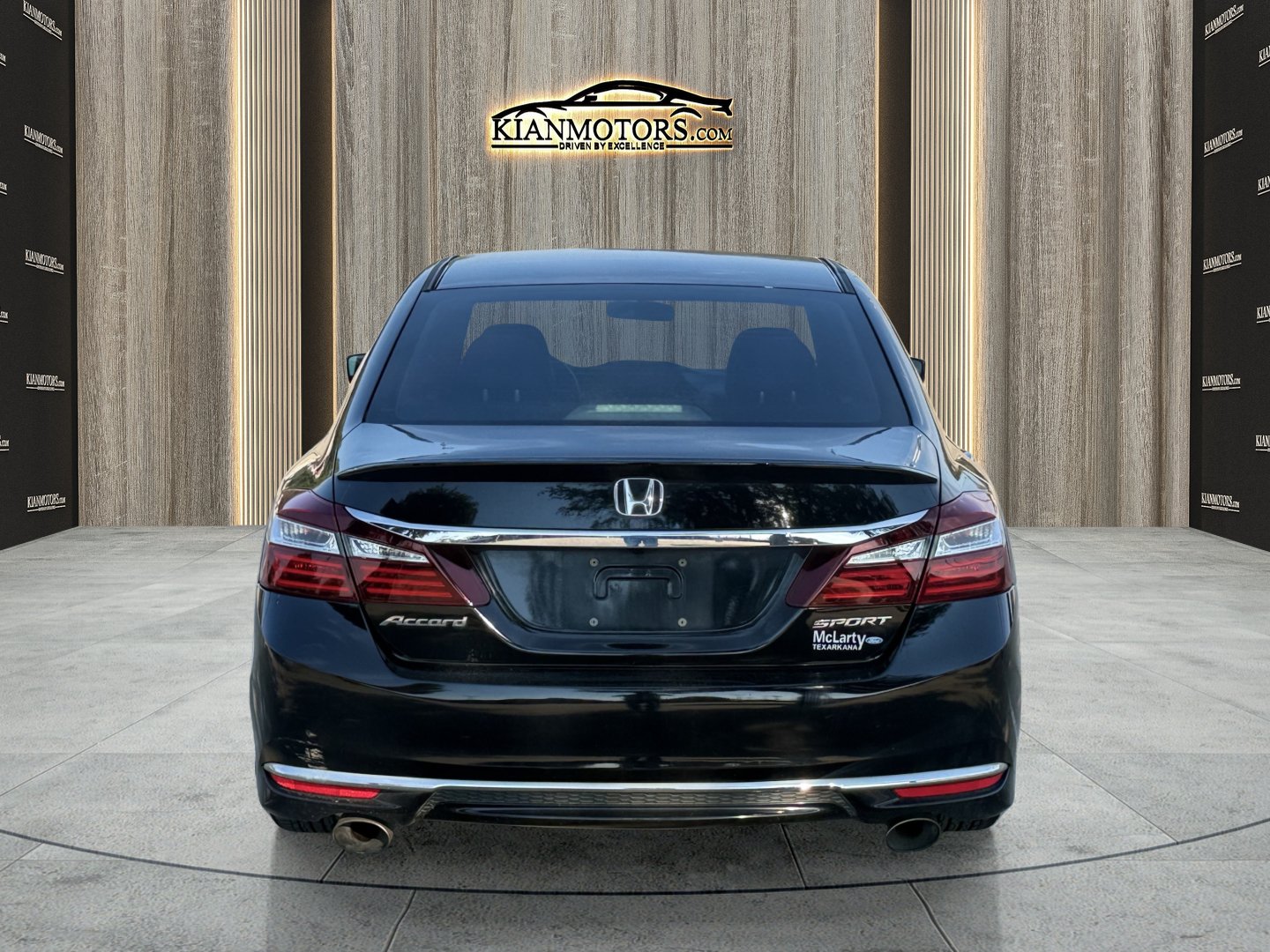 Used 2017 Honda Accord Sport image 10