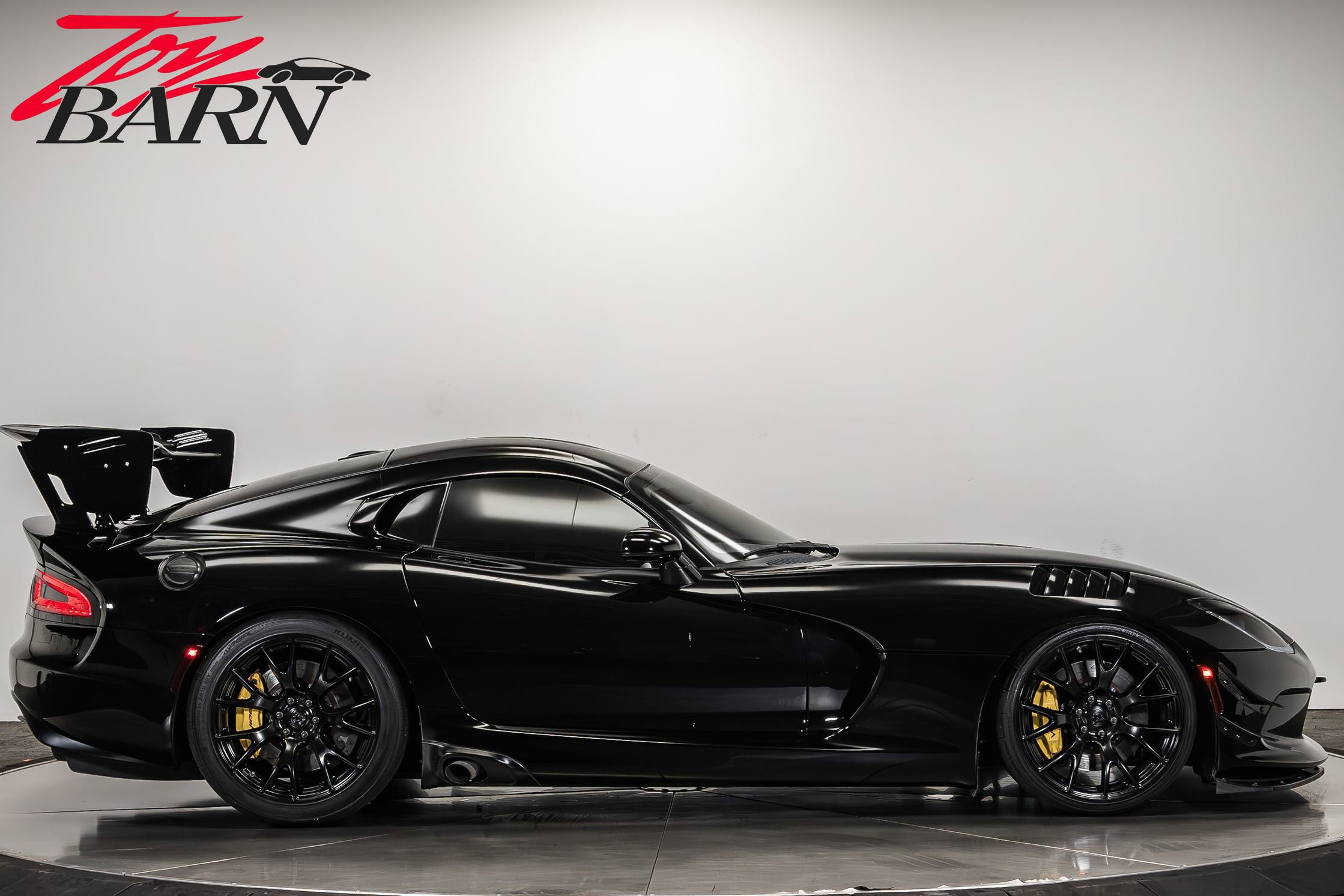 Used 2017 Dodge Viper GTC w/ ACR Package image 6