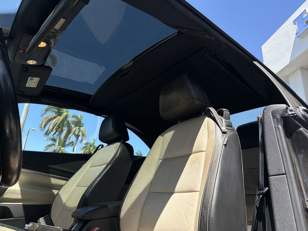 Used 2015 Volkswagen Eos Final Edition image 22