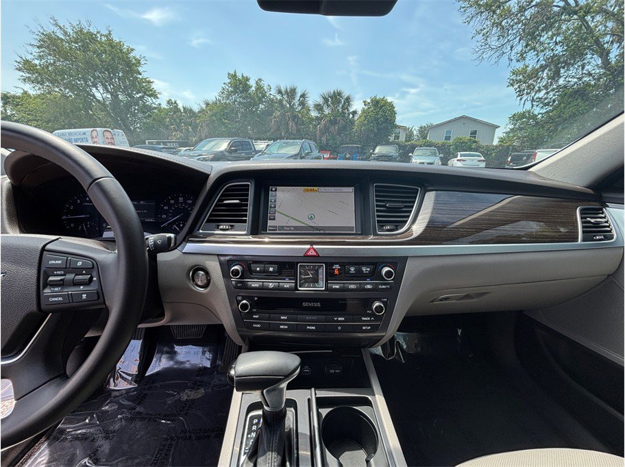 Used 2019 Genesis G80 3.8 RWD image 11
