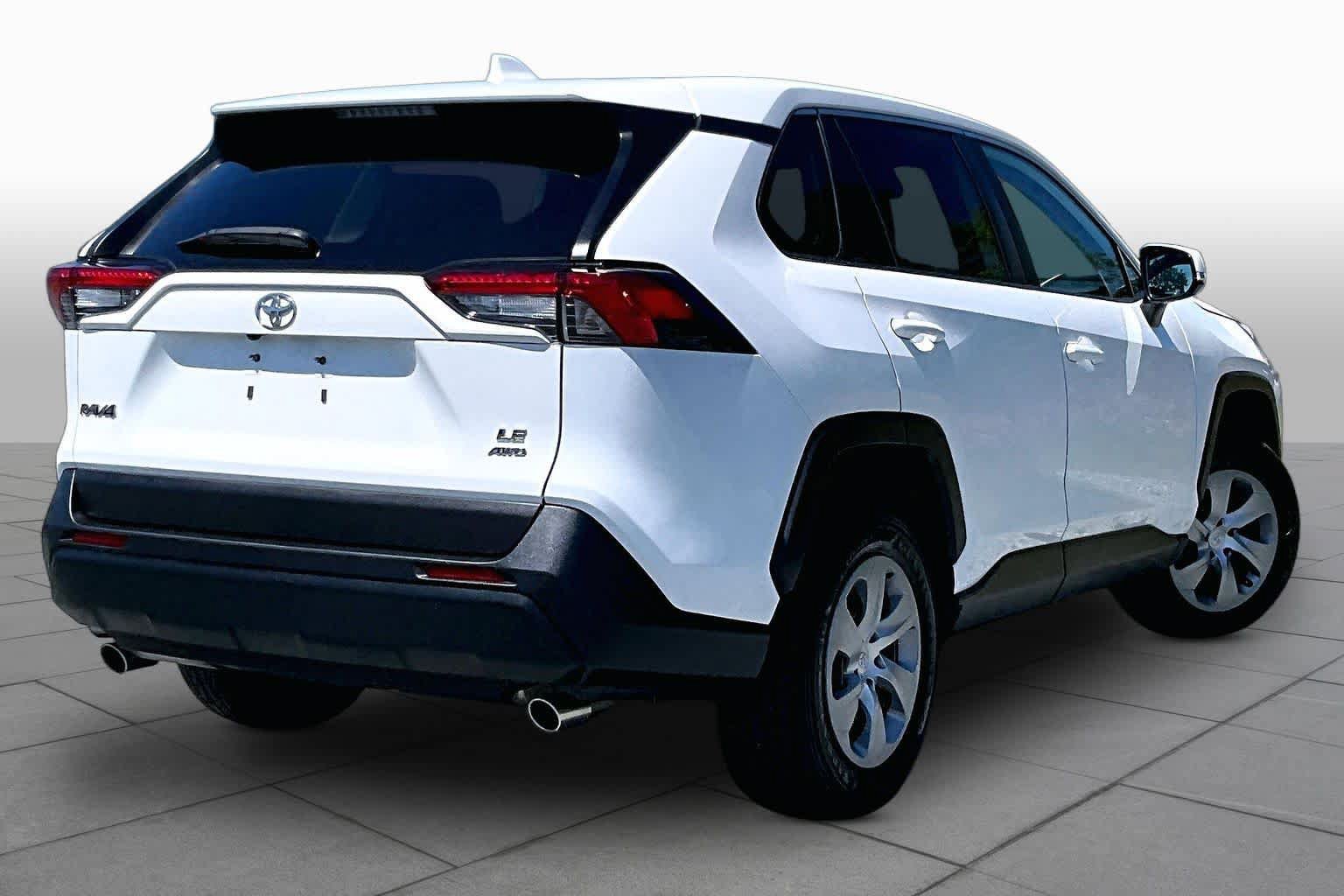 Certified 2023 Toyota RAV4 LE AWD/4WD image 24