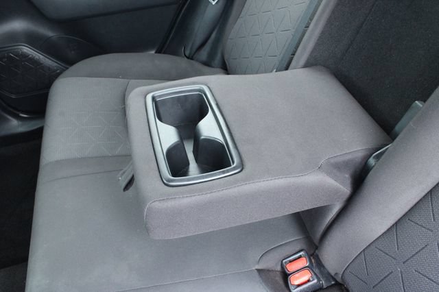 Used 2022 Toyota RAV4 XLE FWD image 30
