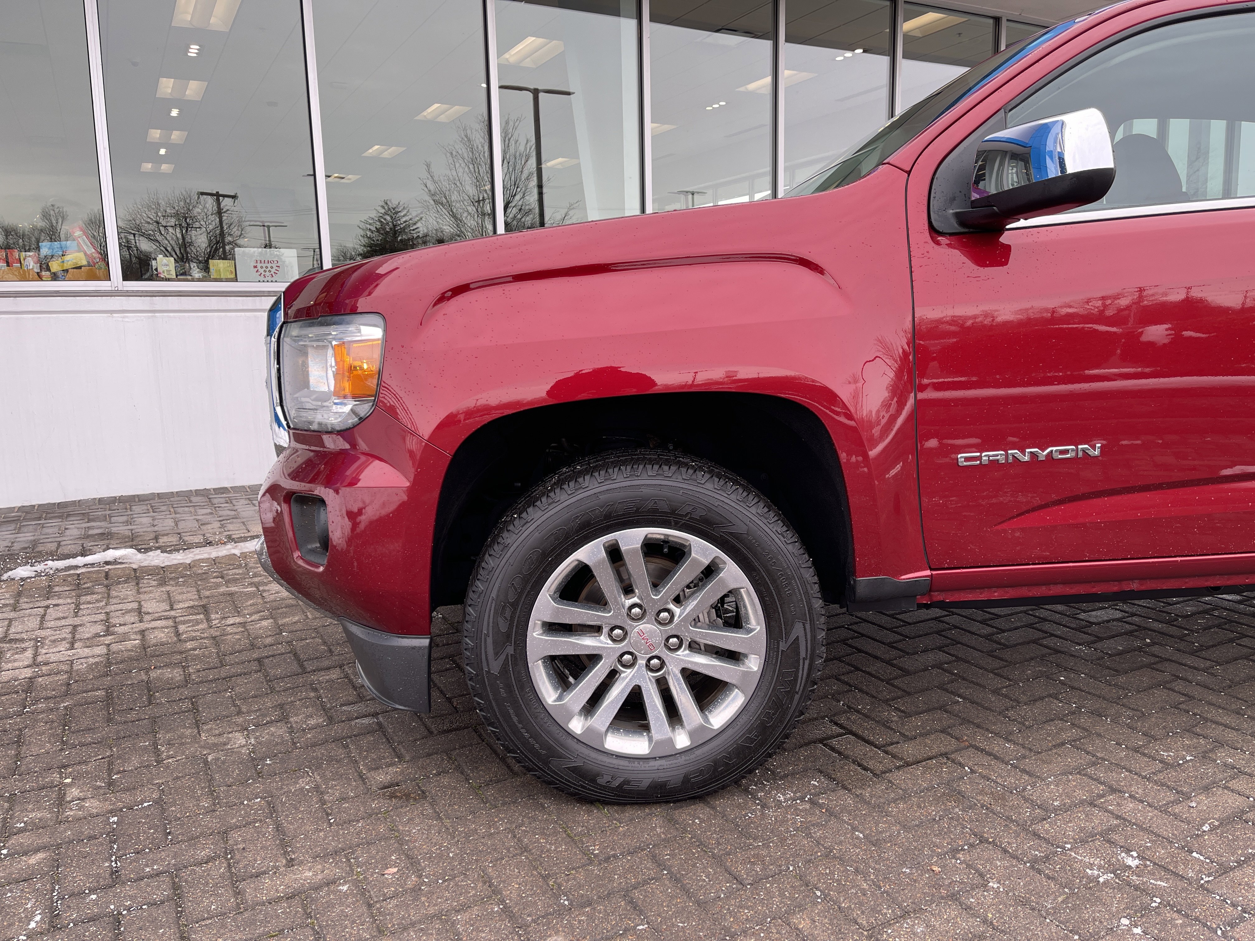 Used 2020 GMC Canyon SLT w/ Driver Alert Package image 10